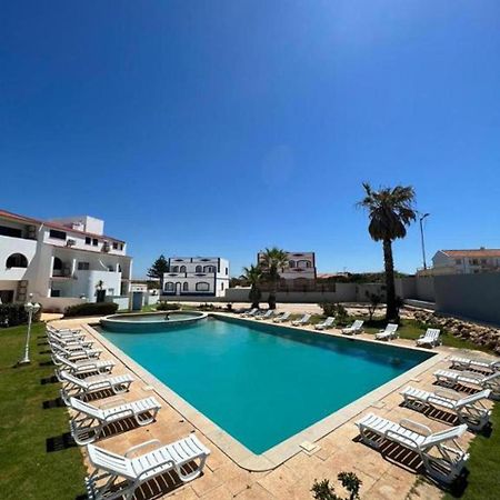 Enjoy Pool, Beach And More At This Nice Apartment Only 3 Minutes From Mareta'S Beach Sagres Eksteriør billede