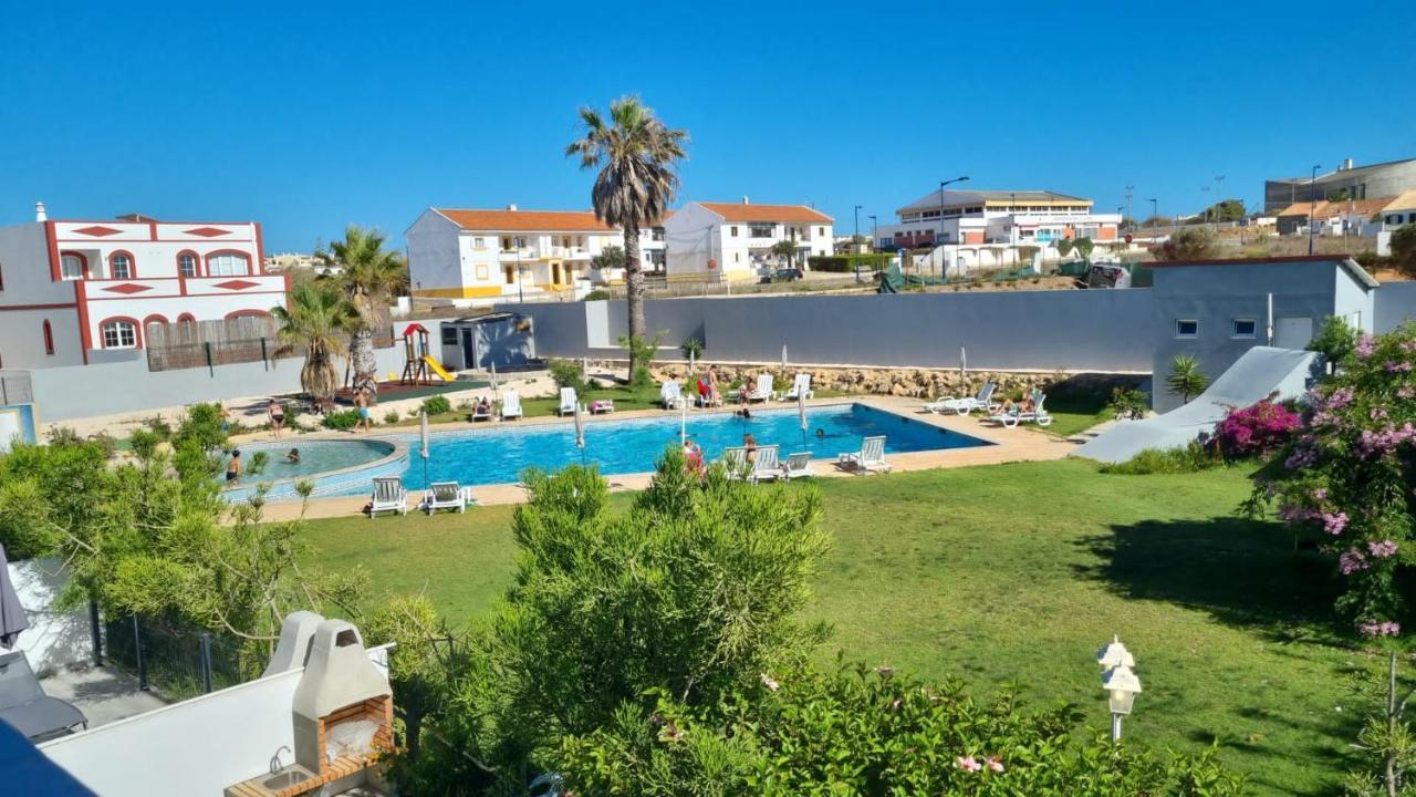 Enjoy Pool, Beach And More At This Nice Apartment Only 3 Minutes From Mareta'S Beach Sagres Eksteriør billede