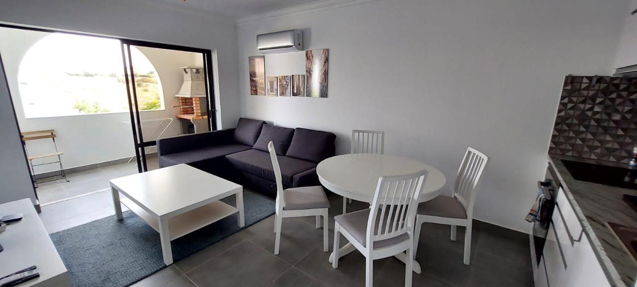 Enjoy Pool, Beach And More At This Nice Apartment Only 3 Minutes From Mareta'S Beach Sagres Eksteriør billede